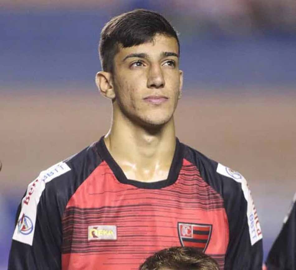 Pedrinho, atacante do Oeste