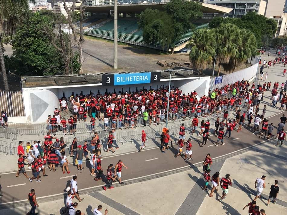 Flamengo divulga parcial com 35 mil ingressos vendidos contra o Emelec