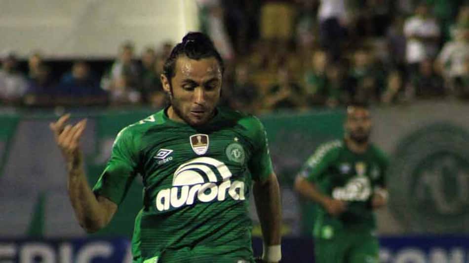 Depois de vencer Cruzeiro, lateral da Chape já foca na próxima rodada