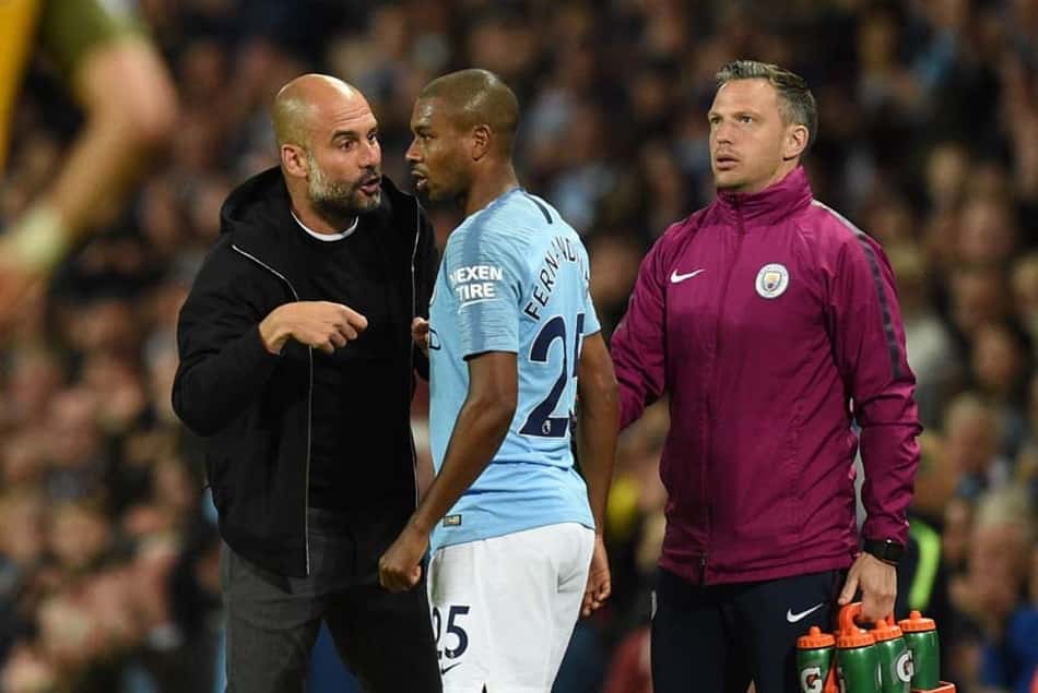 Fernandinho (Manchester City) - Um dos melhores jogadores do City na temporada, Fernandinho fez grande partida. Foi dele o gol que sacramentou a vitória do City. O volante saiu de campo com apenas uma falta feita e com 91% de acertos nos 83 passes