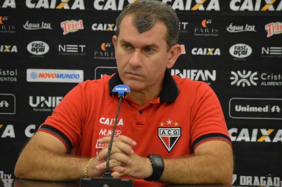 Após derrota para Sampaio Corrêa, Tencati é demitido do Atlético-GO
