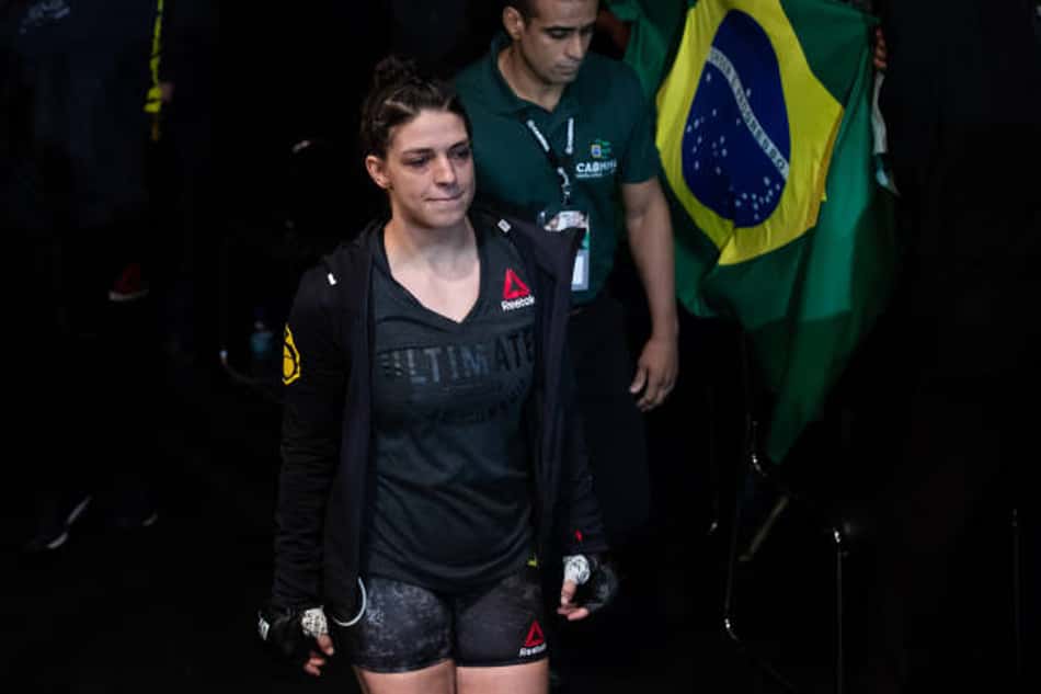 Canal Combate exibe ao vivo 'UFC Dern x Rodriguez', com duas brasileiras na principal luta da noite