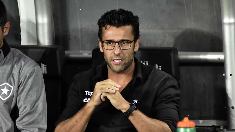 Valentim valoriza 'mudança de postura' do Botafogo: 'Vencemos sem sermos brilhantes'