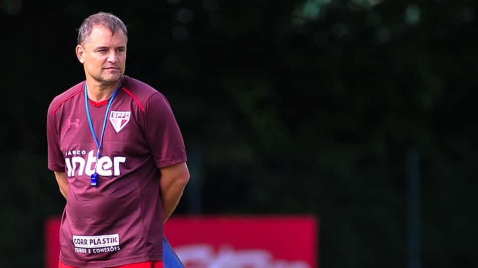 Time virou guerreiro e tem atitude: São Paulo se define com Aguirre