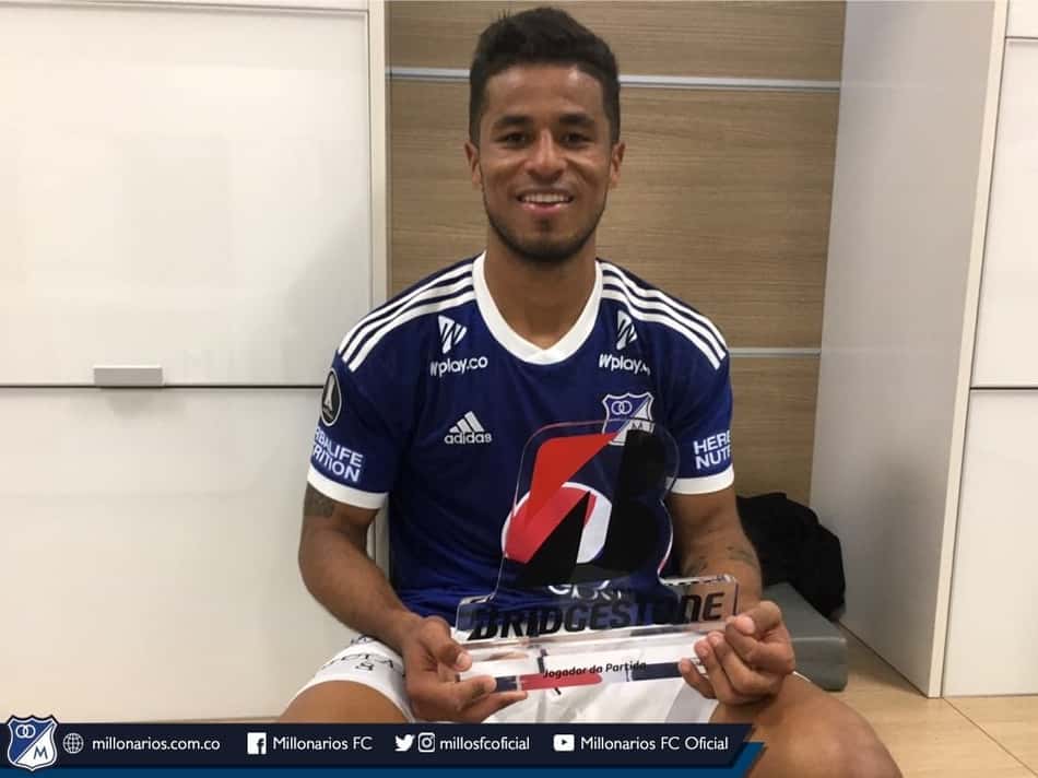 César Carrillo analisa golaço na Arena Corinthians: "Acertei um lindo chute"
