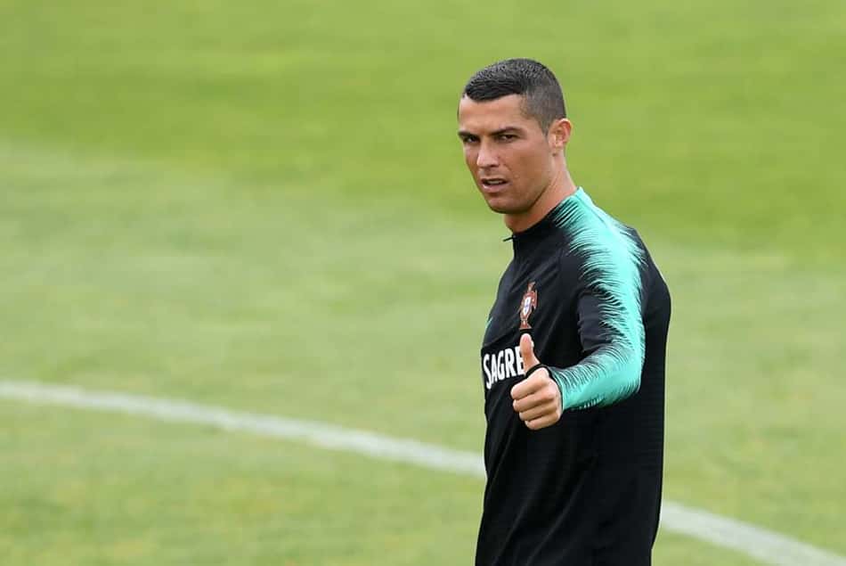 Qual esquema? L! mostra as opções táticas para a Juventus com CR7