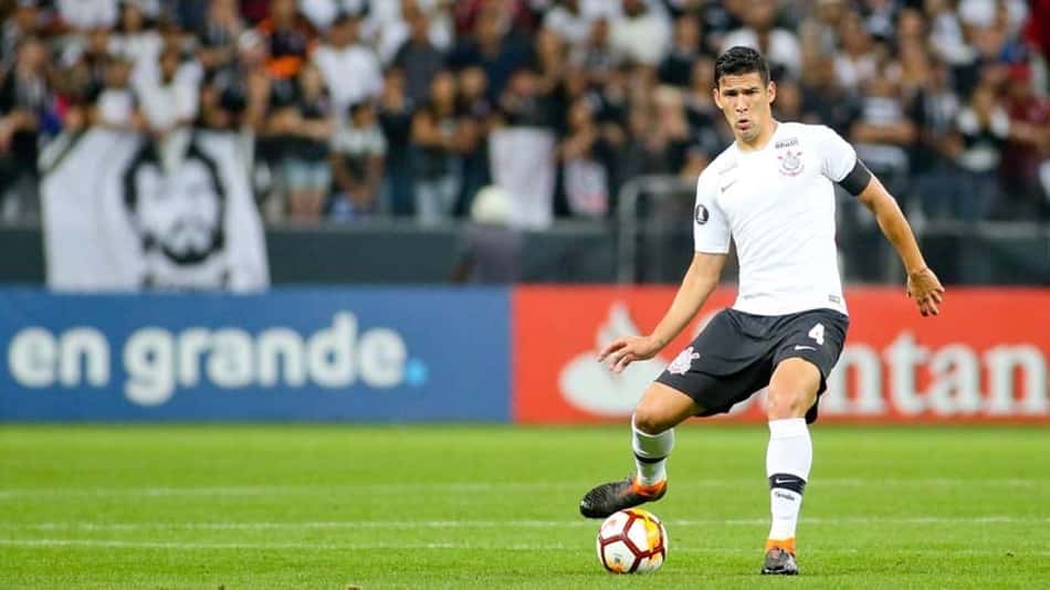 Corinthians tem semana decisiva para firmar retorno de Balbuena