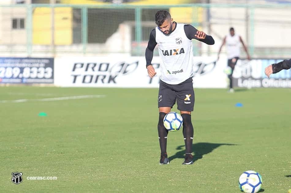 Ex-Figueirense, João Lucas já fala como reforço do Ceará