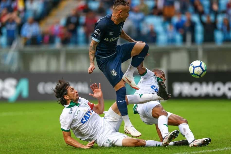 Perto do Fluminense, Matheus Ferraz terminou o Brasileiro entre os zagueiros com mais rebatidas defensivas