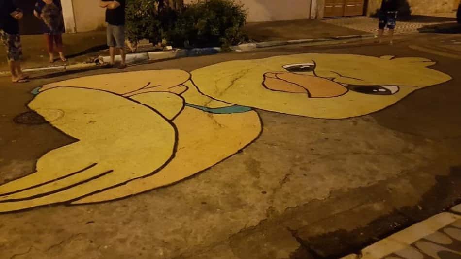 Rua argentina? Rua que 'moraliza' tem que ter o Canarinho Pistola…