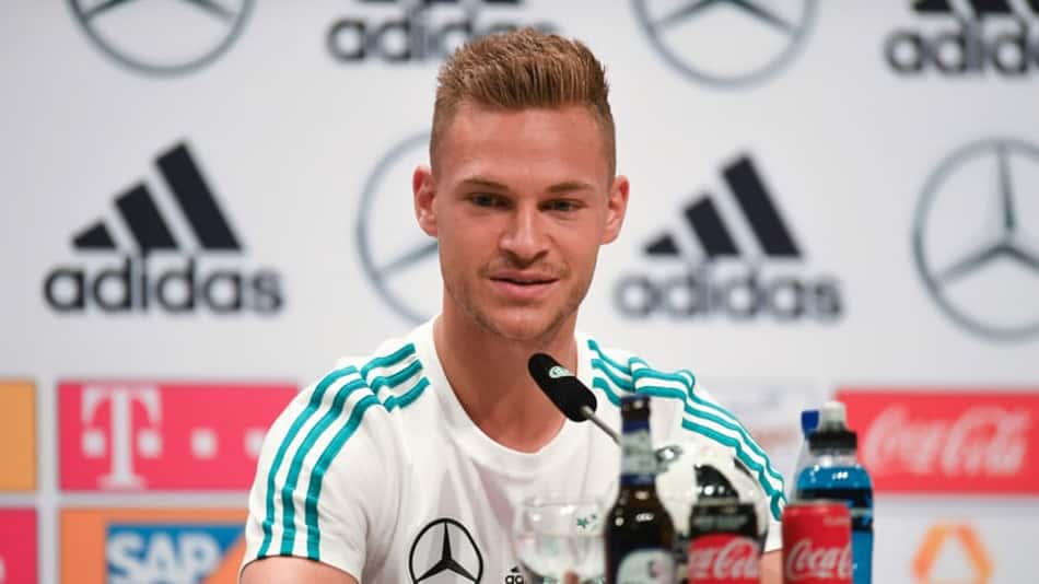 Kimmich evita comparações: 'Não sou o Lahm II. Não quero copiá-lo'