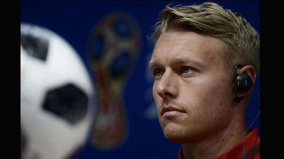 Zagueiro diz que Dinamarca não vai mudar por presença de Guerrero