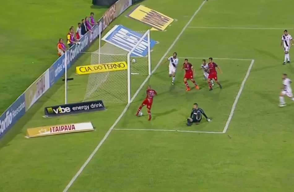 CRB supera a Ponte Preta e escapa do Z4
