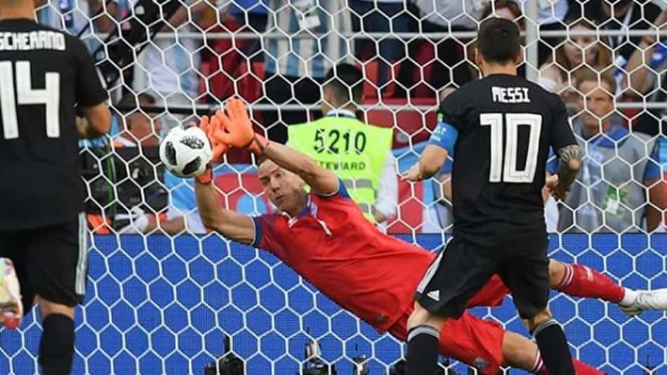 "Messi é o técnico da Argentina há muito tempo", dispara jornalista argentino
