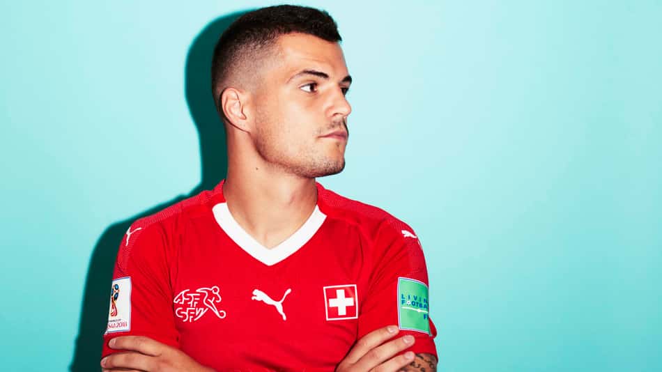 Xhaka comenta duelo com Gabriel Jesus e Martinelli e confessa: 'O Brasil é favorito'