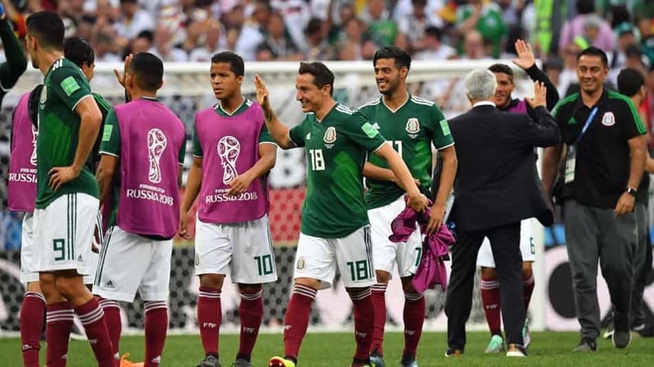 Vitória do México: Ochoa no centro das atenções e referências a Rebelde no Twitter