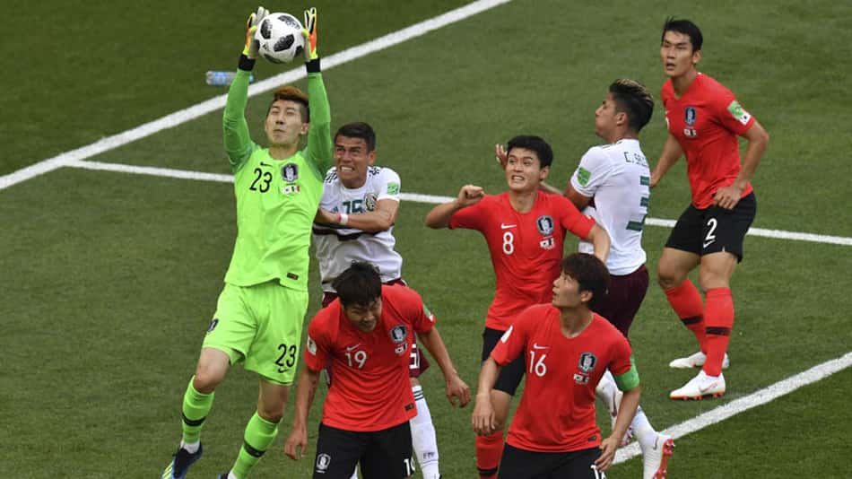 Técnico da Coreia parabeniza equipe mas afirma: 'Precisamos de mais experiência'