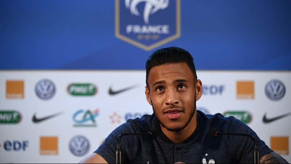 Tolisso quer recuperar vaga, mas diz: 'Faz sentido que Matuidi jogue'