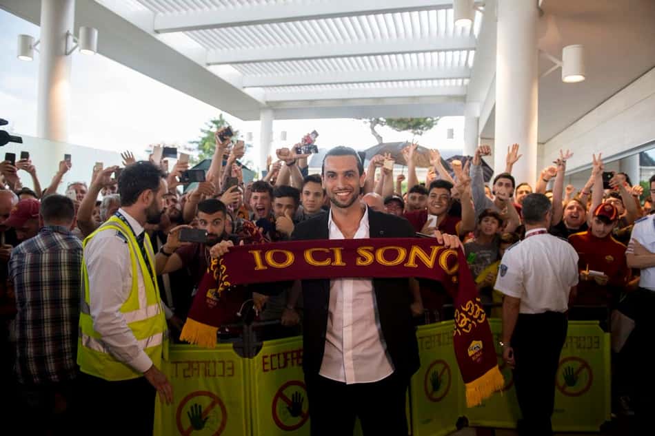 Pastore desembarca na Itália para acertar com a Roma