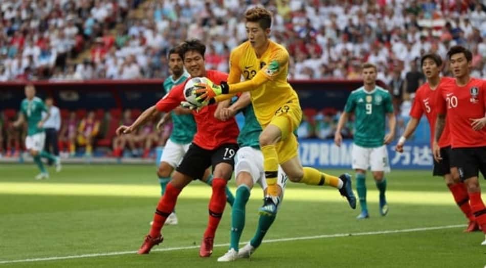 Goleiro sul-coreano vibra com 'jogo perfeito' e lamenta eliminação