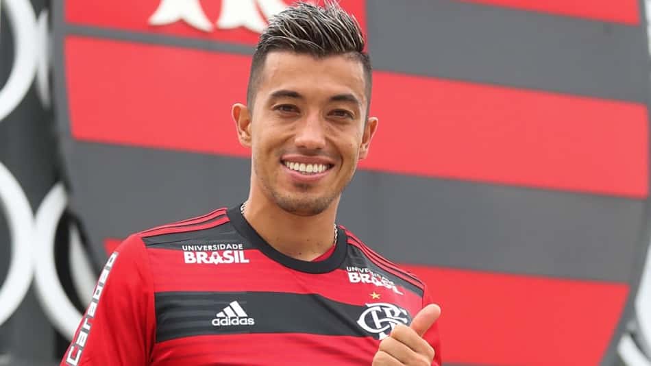Apresentado, Uribe promete parceira com Henrique Dourado no Flamengo