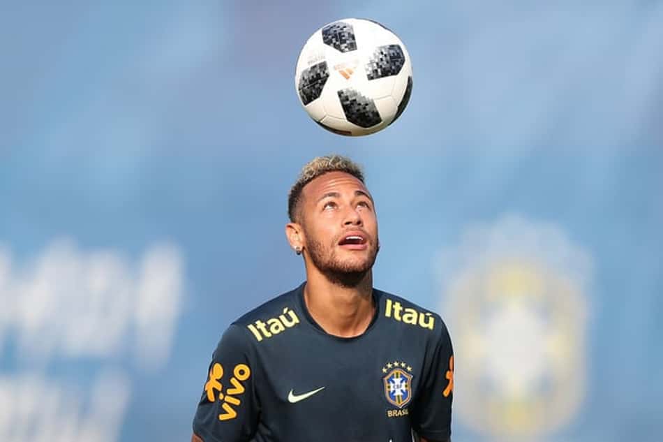 Neymar durante treino da Seleção Brasileira