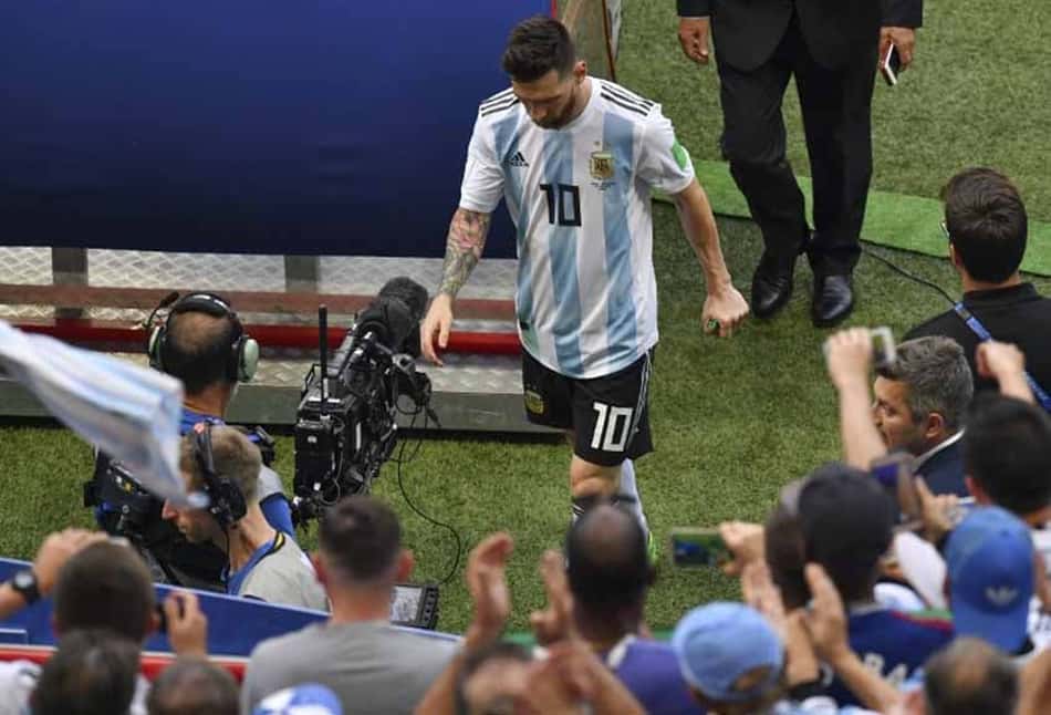 Pogba exalta Messi após vitória da França: 'Me faz amar o futebol'