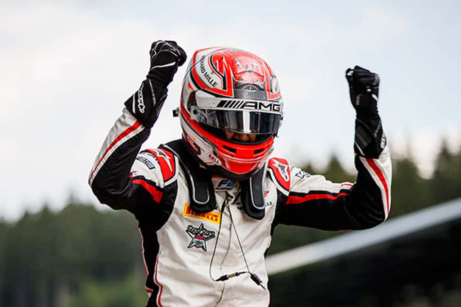 George Russell faz a pole para a corrida de sábado em Monza