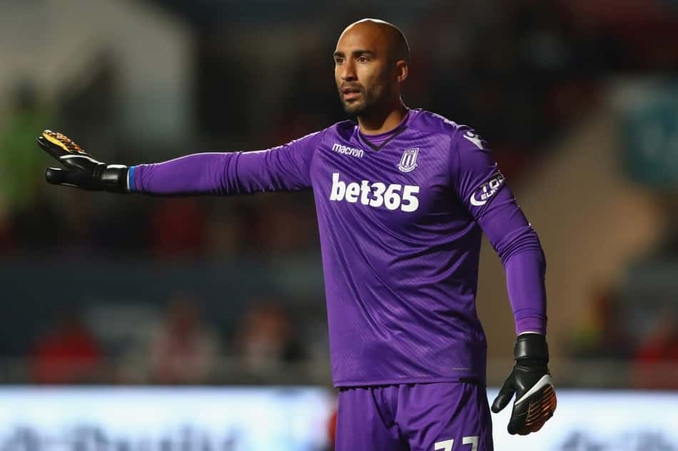 Manchester United perto de contratar goleiro do Stoke City