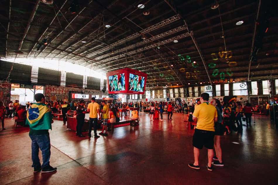 O 'porão' da Budweiser também conta com uma pista de dança e eventos nos finais de semana 