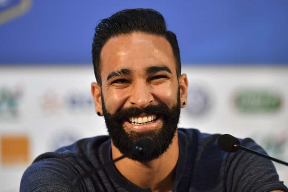 'Desgraça de uns é alegria de outros', diz zagueiro sobre lesão de Cavani