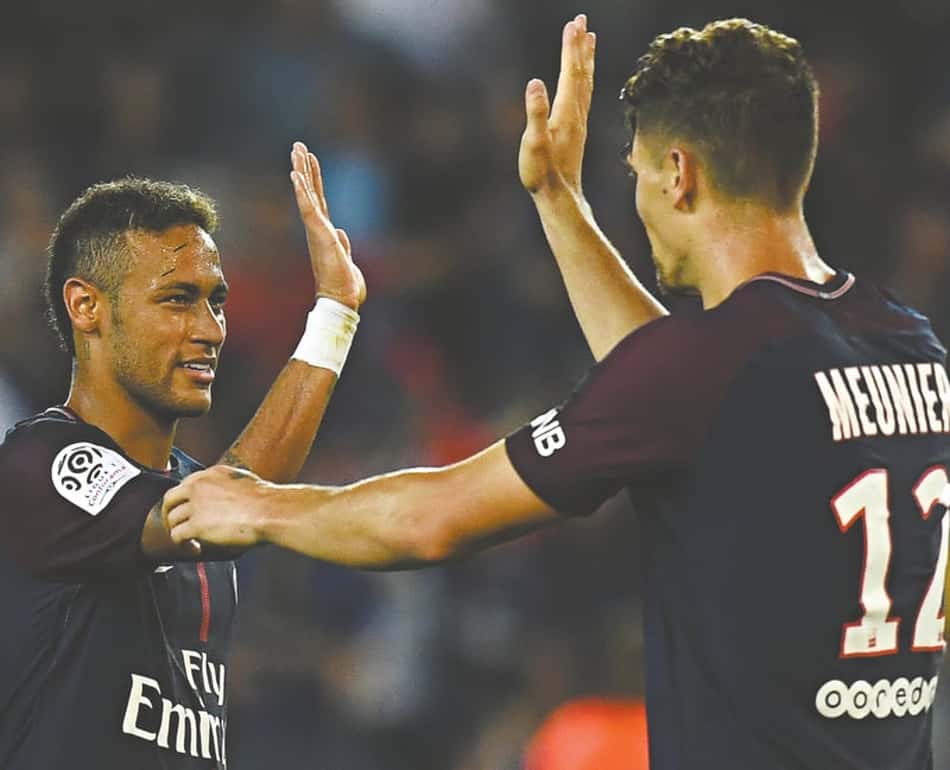 Meunier sai em defesa de Neymar: 'Merece os privilégios que tem'