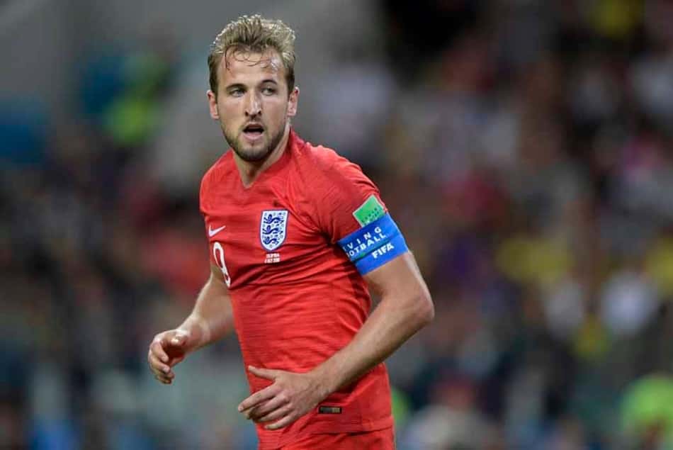 Kane diz que não recebeu contato do Tottenham para falar sobre o futuro