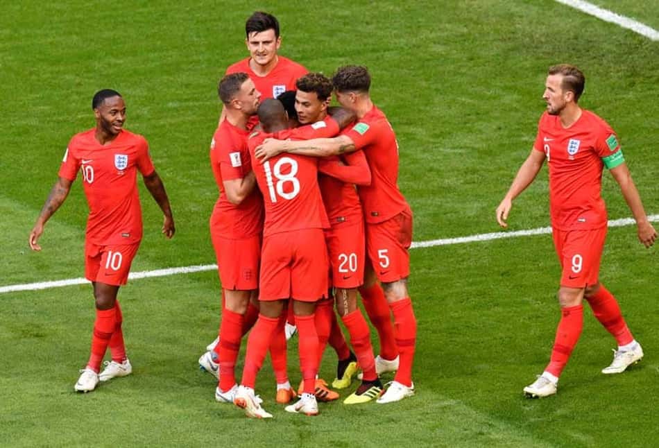 Rooney celebra Inglaterra na Copa: 'O que estão fazendo é fantástico'