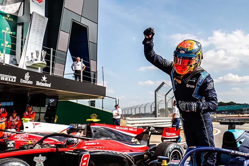 Vaga na Toro Rosso é o objetivo de Albon
