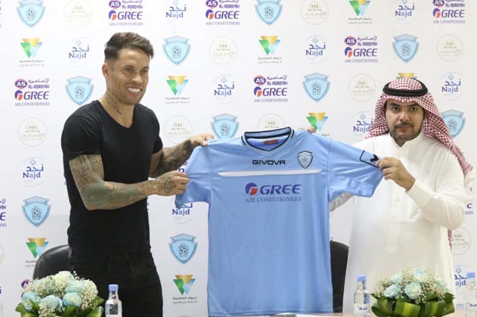 Al-Batin apresenta volante brasileiro destaque em "Derby Campineiro"