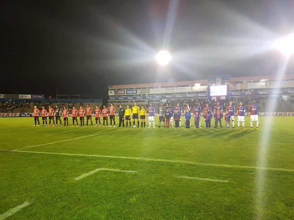 Em amistoso, Paraná vence o River-URU