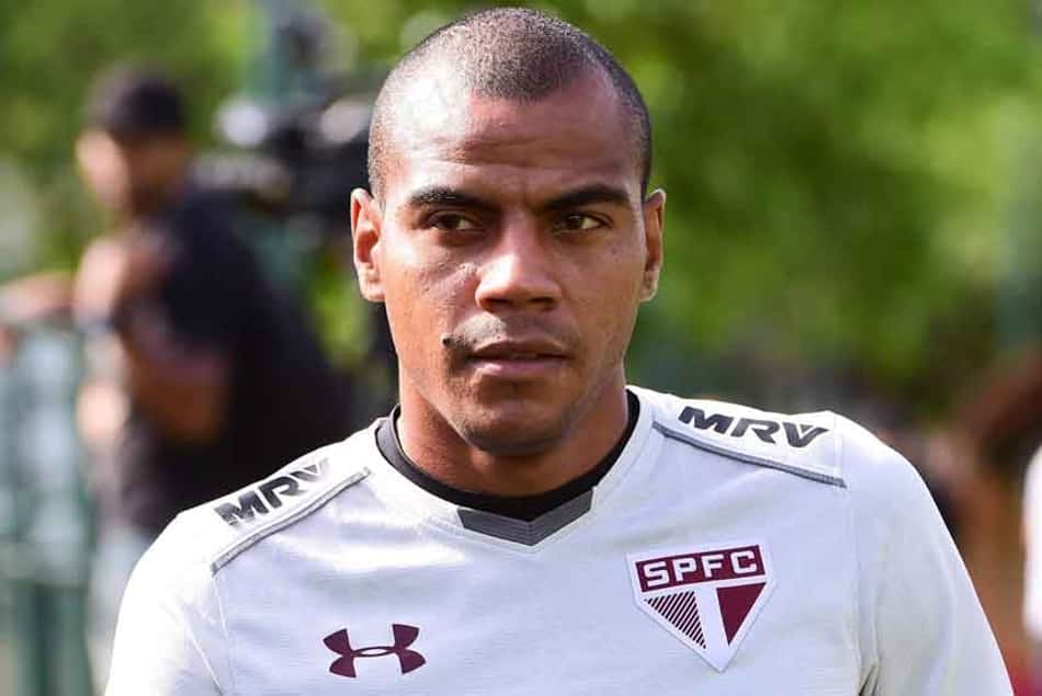 Com ex-São Paulo, CSA anuncia pacotão de reforços para 2019