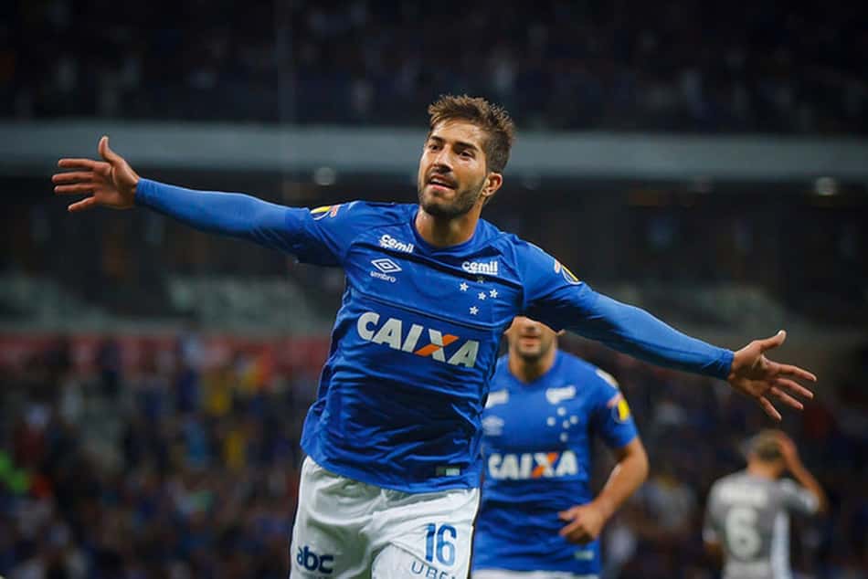 Lucas Silva entra na mira de time classificado para o Mundial de Clubes