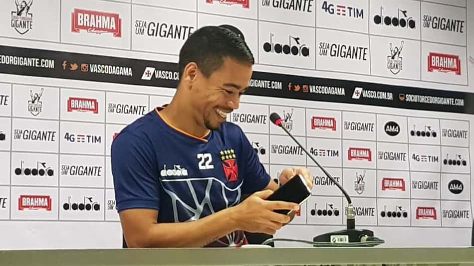 Pikachu explica mudança de esquema do Vasco antes de retorno