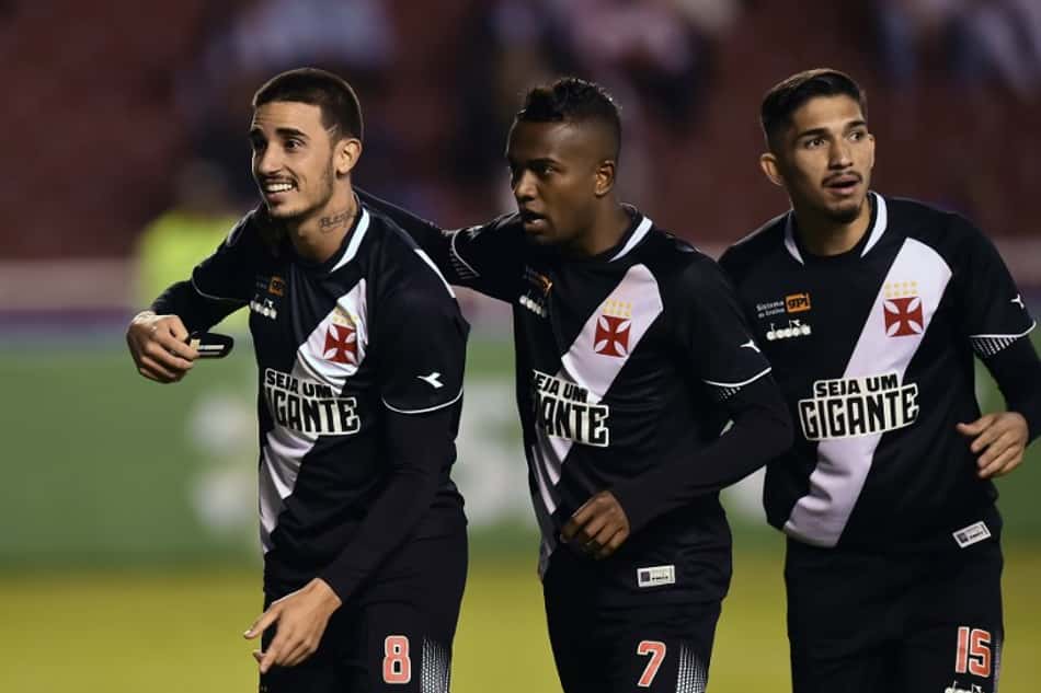 Falhas individuais, altitude e atitude: os porquês da derrota do Vasco