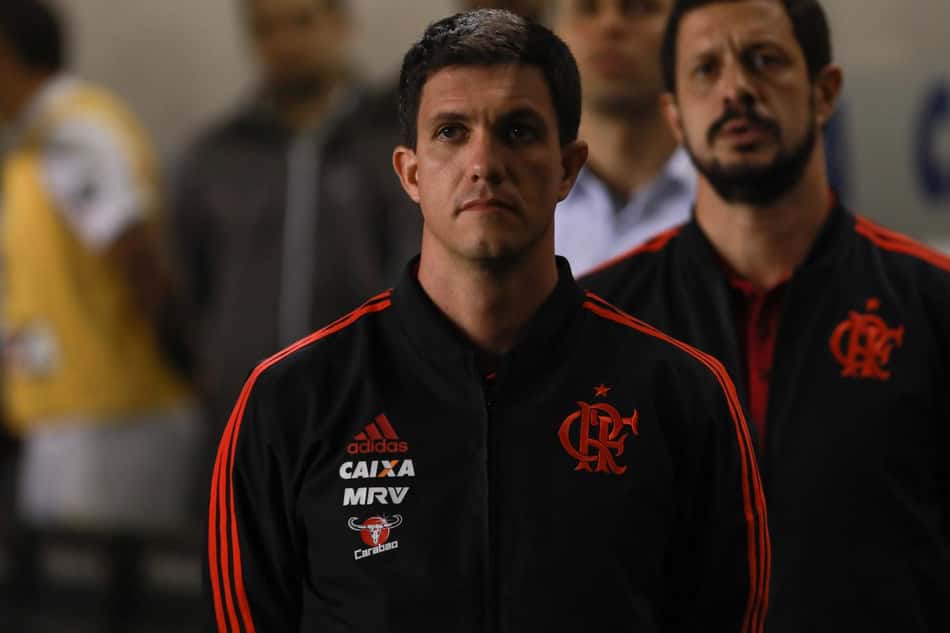 Barbieri explica Vitinho como 'falso 9' e não culpa cansaço por eliminação
