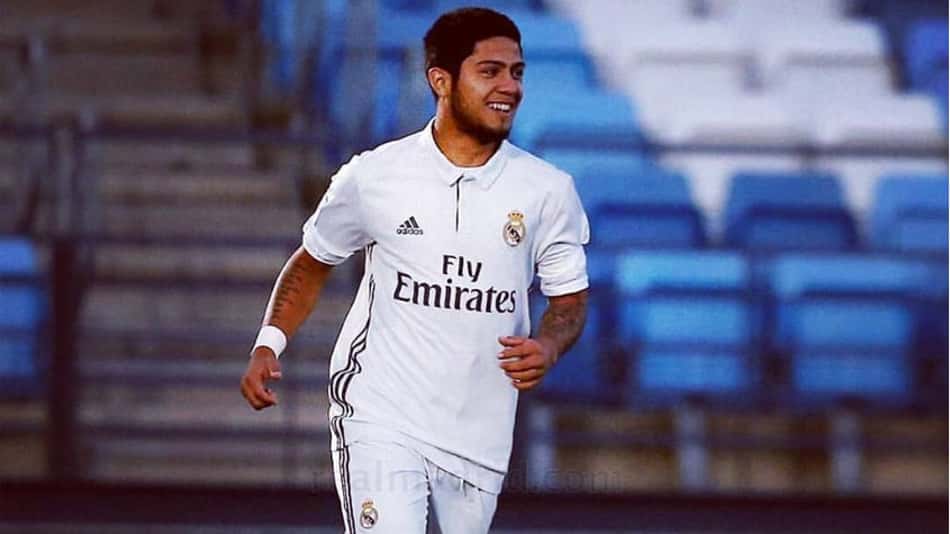 De olho no mercado! Clube chileno quer fechar com ex-Real Madrid e Corinthians