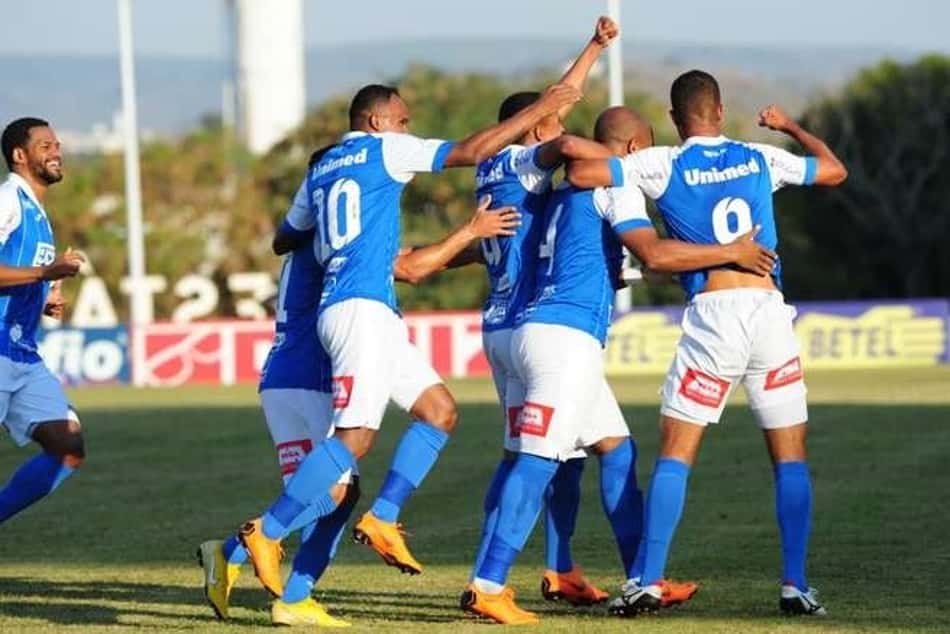 São Bento vence e acaba com sequência invicta do Atlético-GO
