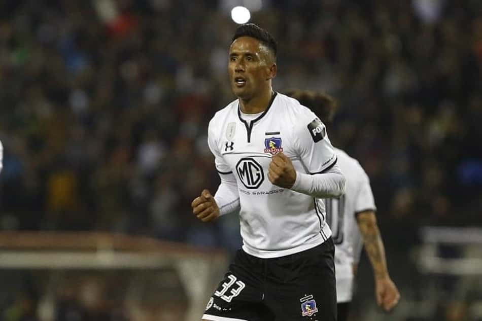 Ex-Palmeiras e Grêmio, Lucas Barrios deixa o Colo-Colo