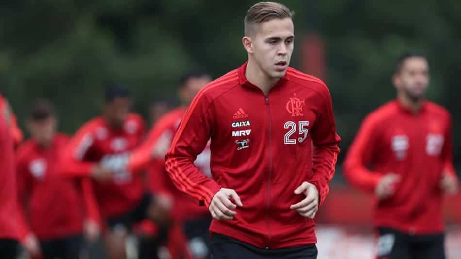 Piris da Motta pode 'fechar' o lado esquerdo do Fla, frágil após a Copa