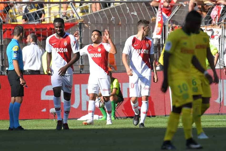 Monaco sofre no início, mas estreia com vitória sobre o Nantes