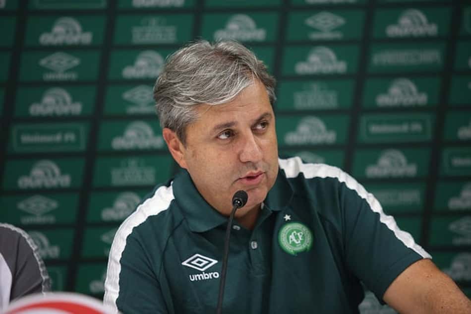 Derrota pela Série B custa o cargo do técnico Gilson Kleina na Chapecoense