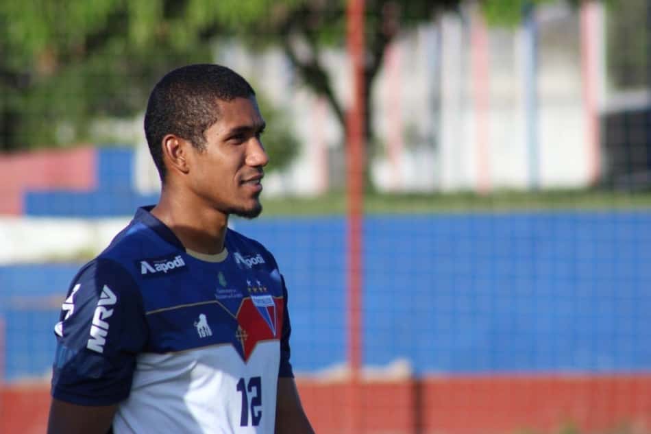 Com apenas um gol marcado, atacante se despede do Fortaleza