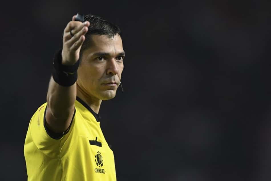 Confira quem apita o jogo do seu time na Libertadores